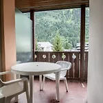 A Avec Balcon, 4 Personnes - Fr-1-343-238